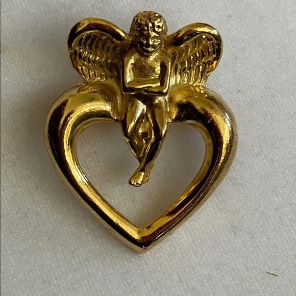 GIVENCHY Gold Ange/lCherub Heart Vintage Brooch Pin - Picture 2 of 16